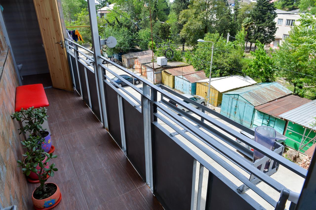 Apartment on Rustaveli Avenue Koutaïssi Extérieur photo