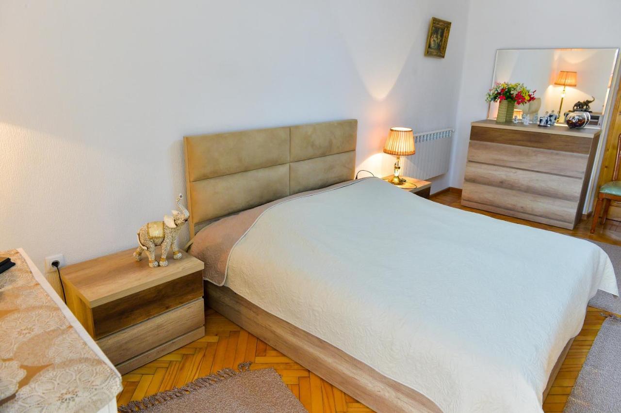 Apartment on Rustaveli Avenue Koutaïssi Extérieur photo